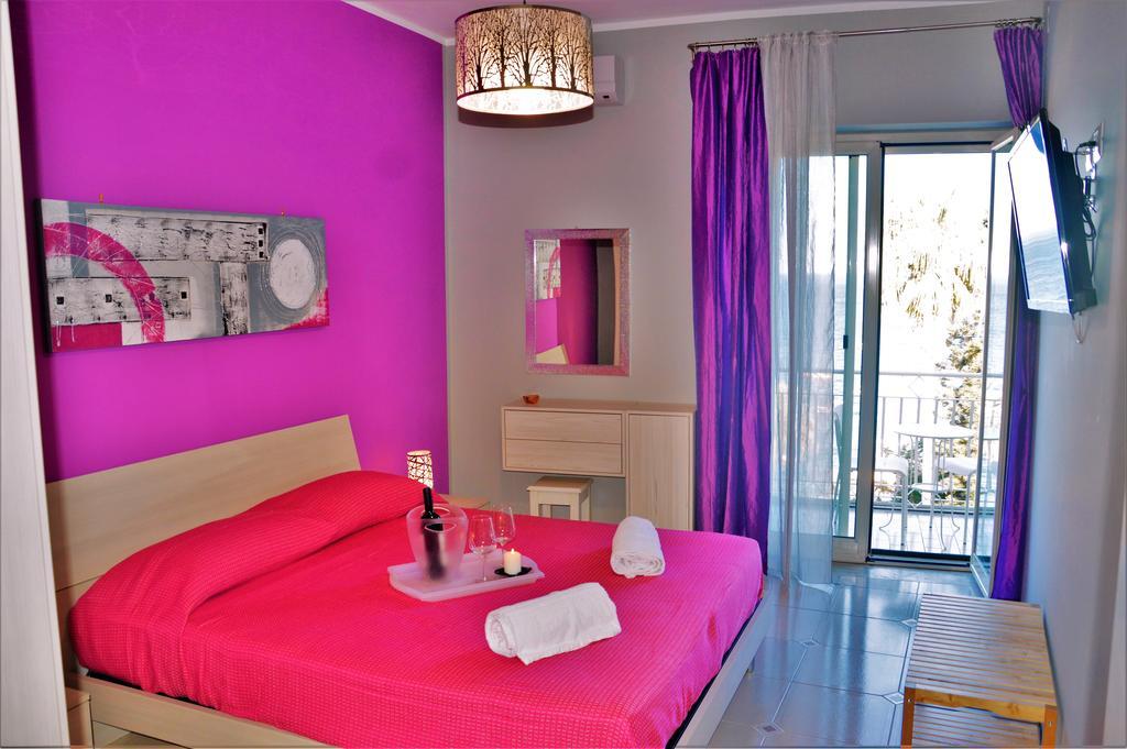 B&B A Due Passi Dal Mare Taormina Exteriör bild