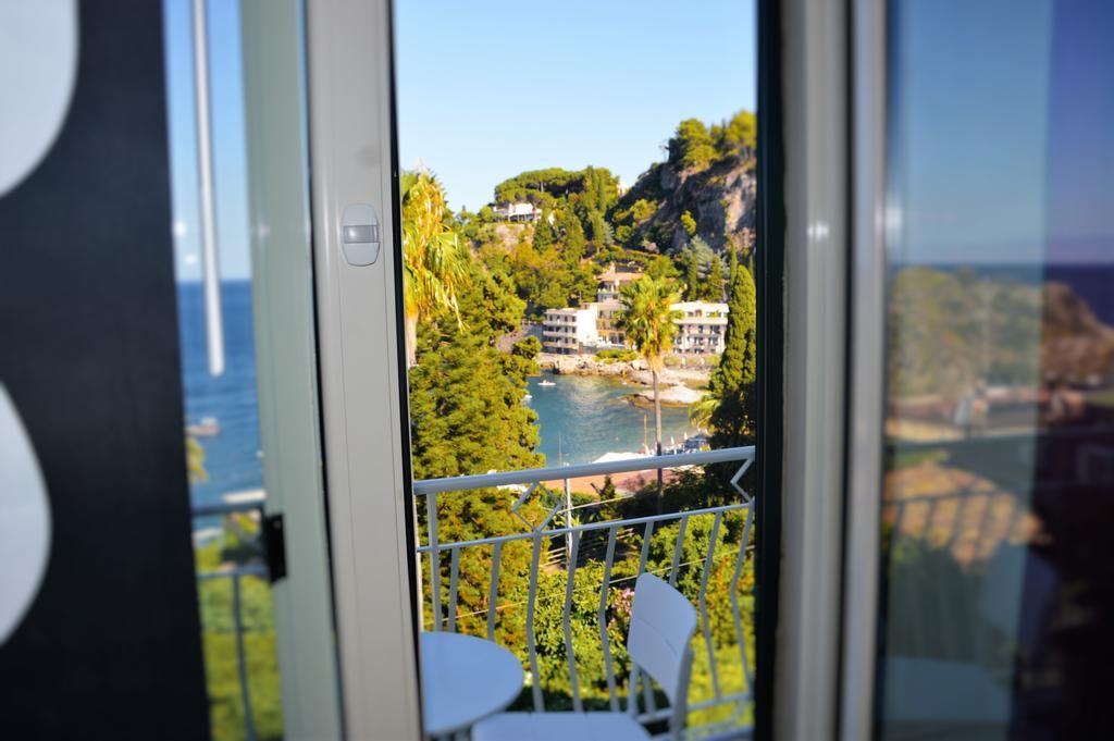 B&B A Due Passi Dal Mare Taormina Exteriör bild