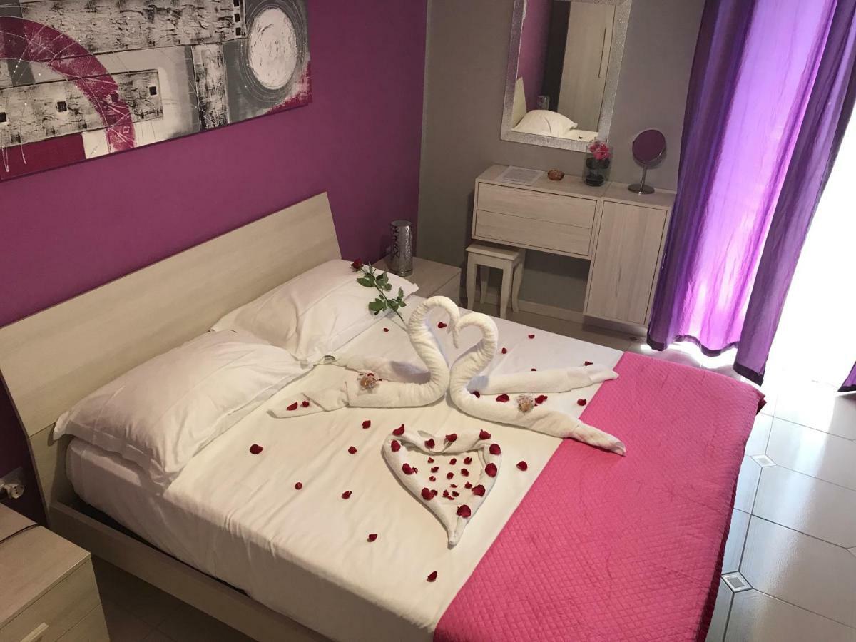 B&B A Due Passi Dal Mare Taormina Exteriör bild