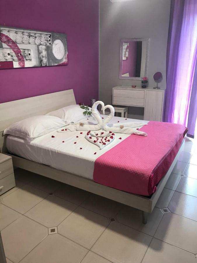 B&B A Due Passi Dal Mare Taormina Exteriör bild